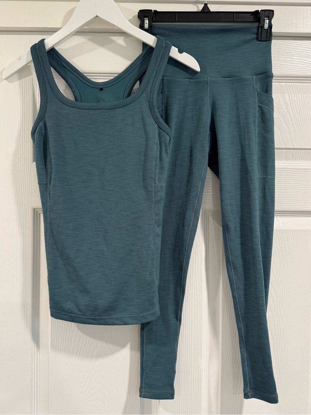 Prana Becksa Yoga Ribbed Teal Tank & 7/8 Pocket Legging Matching Set